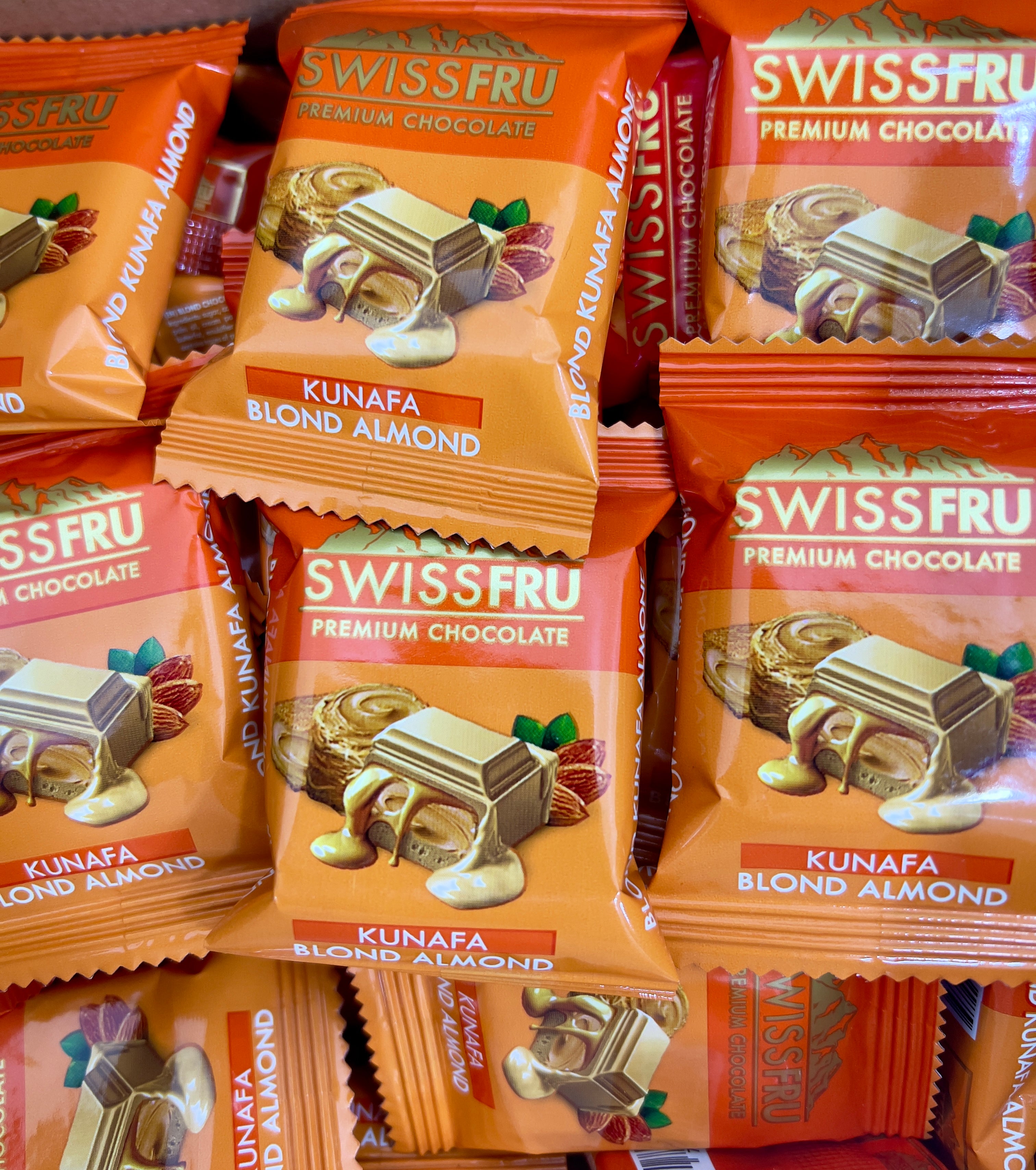 Swiss Fru Kunafa Blond Almond Mini