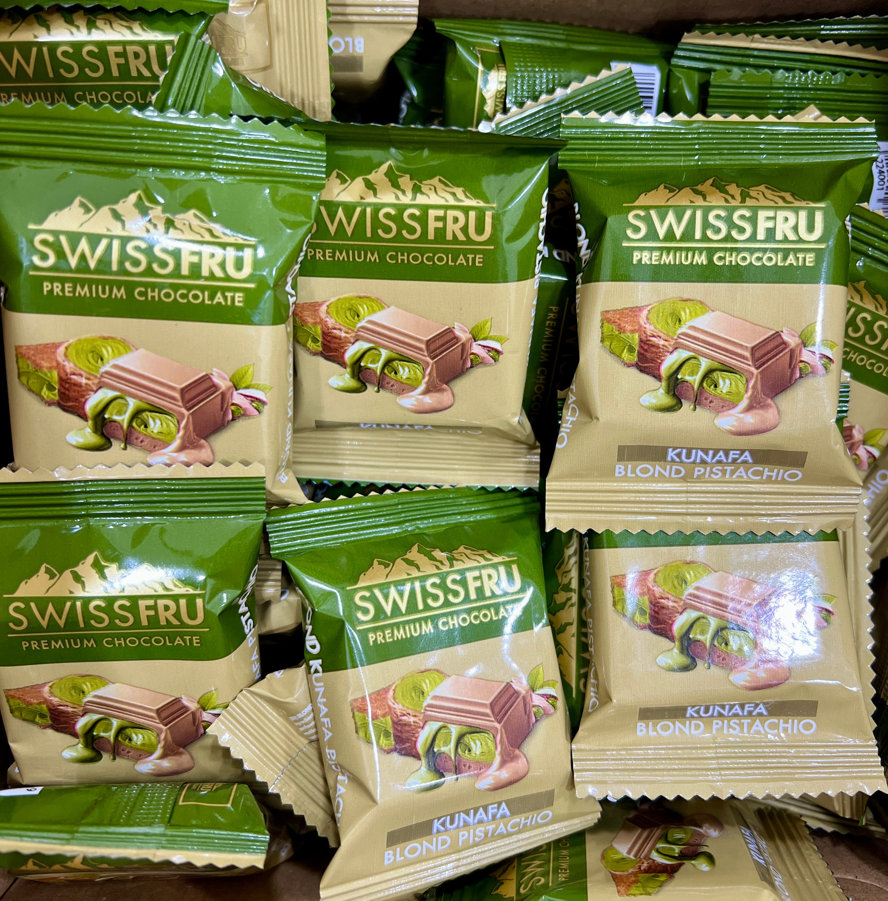 Swiss Fru Kunafa Blond Pistachio Mini